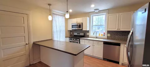 922 S College St, Springfield, IL 62704 photo 13