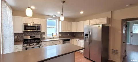 922 S College St, Springfield, IL 62704 photo 14