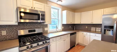 922 S College St, Springfield, IL 62704 photo 15