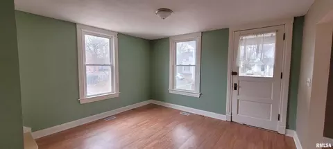922 S College St, Springfield, IL 62704 photo 7