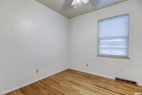 119 Collier Dr, Springfield, IL 62704 photo 16