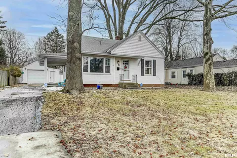 9 Owens Ln, Springfield, IL 62704 photo 2