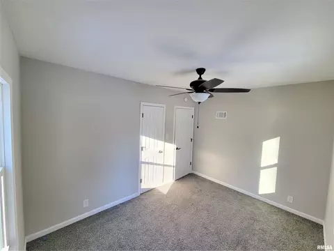 33 Hazel Ln, Springfield, IL 62712 photo 9
