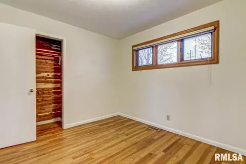 400 Kenyon Dr, Springfield, IL 62704 photo 25