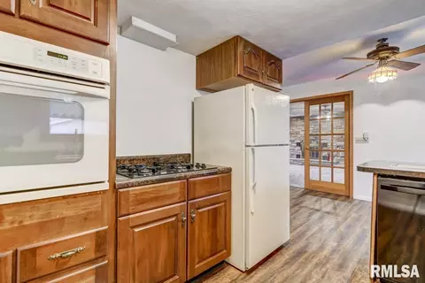 400 Kenyon Dr, Springfield, IL 62704 photo 9