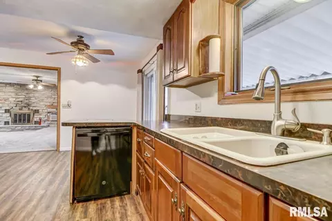 400 Kenyon Dr, Springfield, IL 62704 photo 8