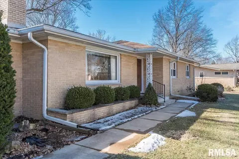 38 Horseshoe Dr, Springfield, IL 62702 photo 4