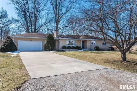 38 Horseshoe Dr, Springfield, IL 62702 photo 3