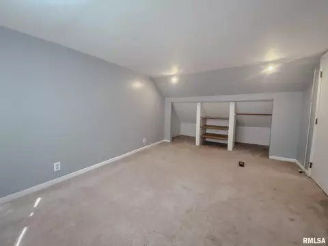 2925 S 3rd St, Springfield, IL 62703 photo 10