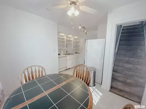 2925 S 3rd St, Springfield, IL 62703 photo 9