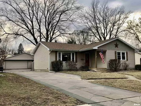 2017 N 24th St, Springfield, IL 62702 photo 2