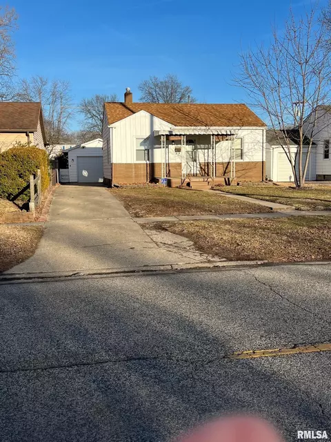 2532 S 4th St, Springfield, IL 62703 photo 1