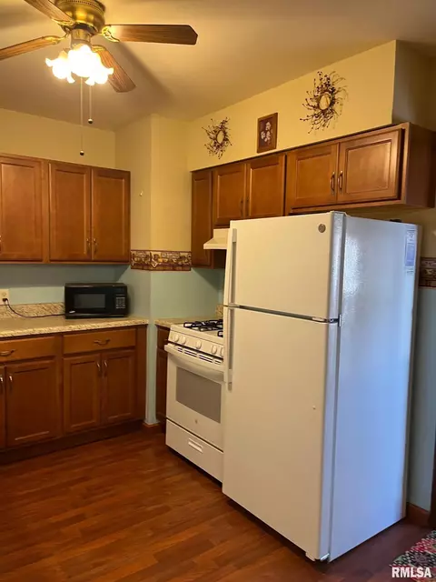 2532 S 4th St, Springfield, IL 62703 photo 5