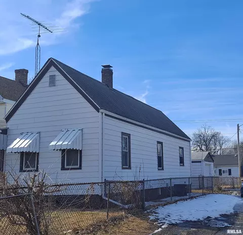 1727 N Peoria Rd, Springfield, IL 62702 photo 3