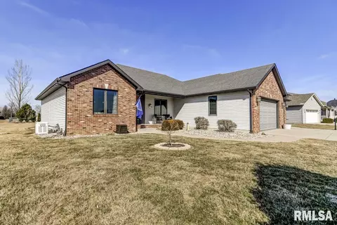 23402 Covered Bridge Rd, Athens, IL 62613 photo 3