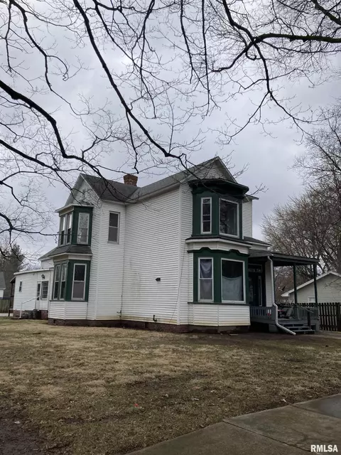 600 W 3rd St, Delavan, IL 61734 photo 1