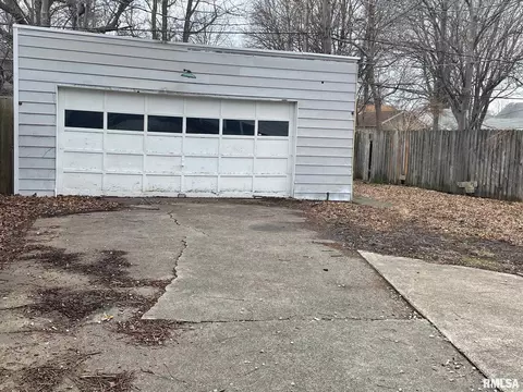 2129 S 10th St, Springfield, IL 62703 photo 21