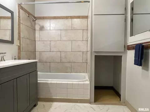 2129 S 10th St, Springfield, IL 62703 photo 13