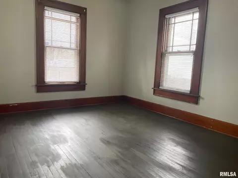 2129 S 10th St, Springfield, IL 62703 photo 17