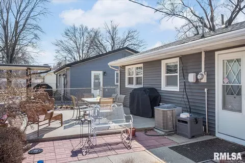 1904 Fairmont Dr, Springfield, IL 62702 photo 25