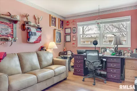 1904 Fairmont Dr, Springfield, IL 62702 photo 18