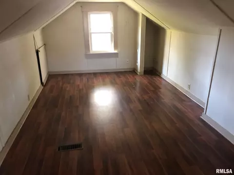 3545 E North Grand Ave, Springfield, IL 62702 photo 6
