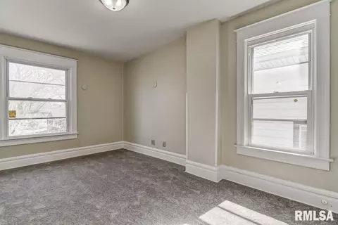 1725 S 4th St, Springfield, IL 62703 photo 17