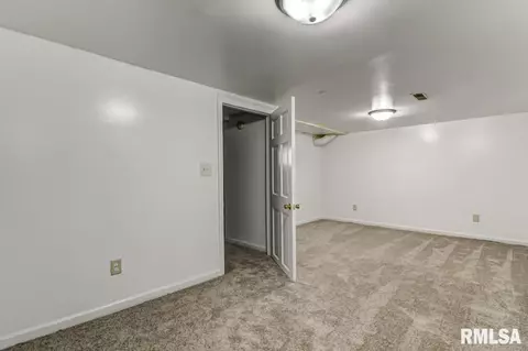 1725 S 4th St, Springfield, IL 62703 photo 30