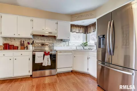 2408 Queensway Rd, Springfield, IL 62703 photo 13