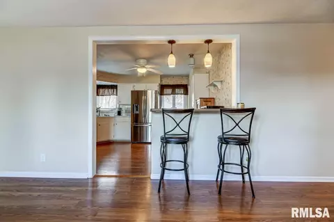 2408 Queensway Rd, Springfield, IL 62703 photo 6