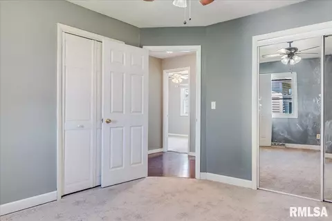 1007 E Washington St, Riverton, IL 62561 photo 20