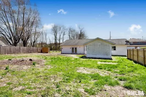1007 E Washington St, Riverton, IL 62561 photo 30