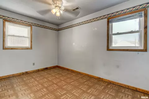 1710 Wolfe St, Springfield, IL 62702 photo 16