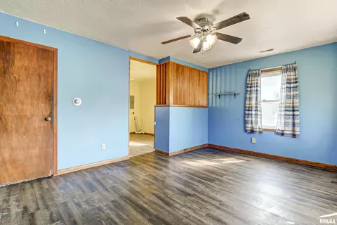 1710 Wolfe St, Springfield, IL 62702 photo 8