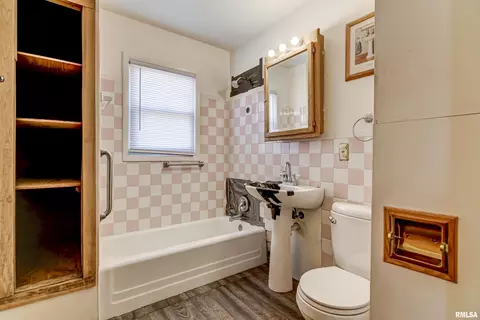 1710 Wolfe St, Springfield, IL 62702 photo 23