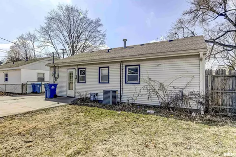1710 Wolfe St, Springfield, IL 62702 photo 27