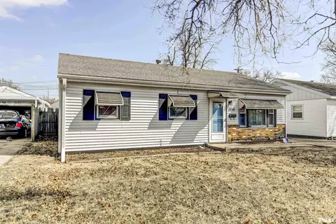 1710 Wolfe St, Springfield, IL 62702 photo 4