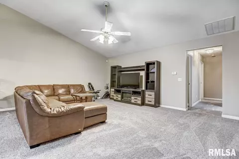 3502 Aberdeen Ct, Springfield, IL 62704 photo 8