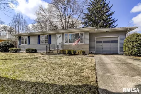 909 Westview Dr, Springfield, IL 62704 photo 1