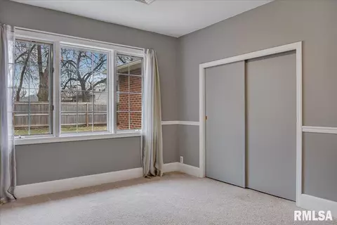 2148 S Walnut St, Springfield, IL 62704 photo 27