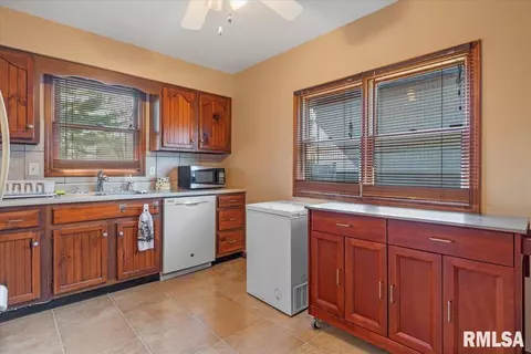 2532 Cherry Rd, Springfield, IL 62704 photo 8