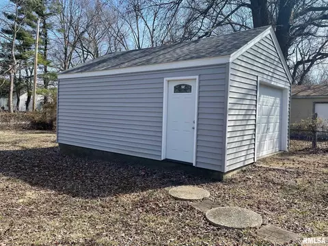 2210 S 12th St, Springfield, IL 62703 photo 16