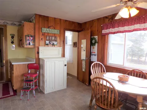 1479 Il Route 167, Oneida, IL 61467 photo 31