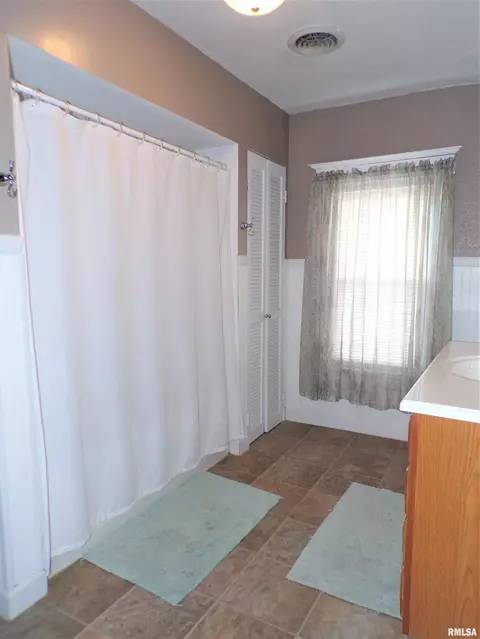 1479 Il Route 167, Oneida, IL 61467 photo 40