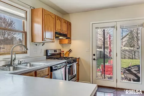 236 W Plummer Blvd, Chatham, IL 62629 photo 12