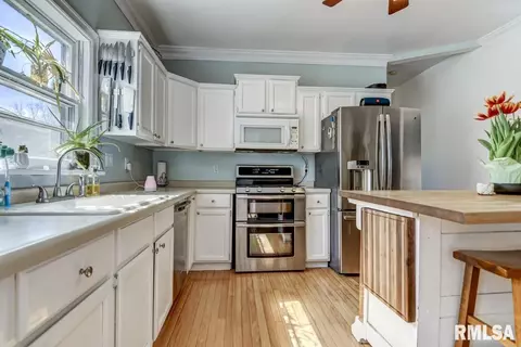 1024 S Walnut St, Springfield, IL 62704 photo 7