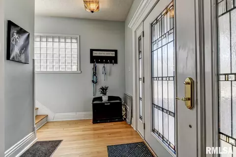 1024 S Walnut St, Springfield, IL 62704 photo 3