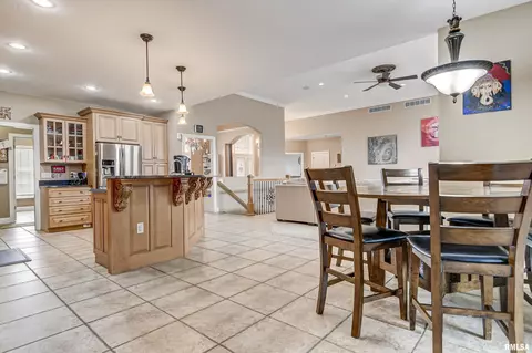 6000 Willow Springs Rd, Springfield, IL 62712 photo 8
