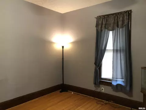 1804 N 8th St, Springfield, IL 62702 photo 3