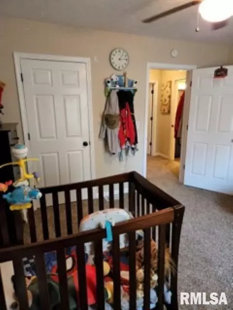 2037 N 19th St, Springfield, IL 62702 photo 10